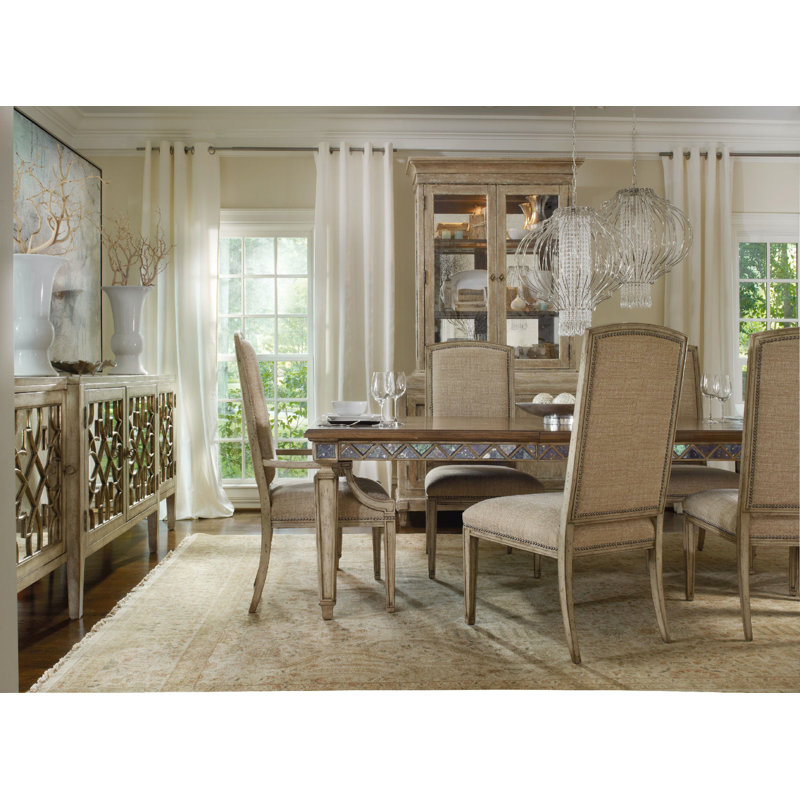 Table buffet avec 4 portes de 105 po Sanctuary