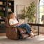 Fauteuil inclinable électrique sans gravité en similicuir beige, avec repose-pieds réglable.-67389571-197817593