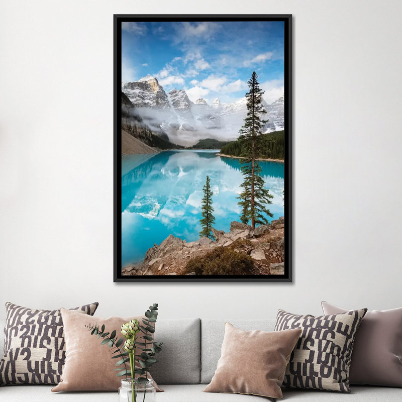 «moraine lake, H 60 po x l 40po x P 1,5 po, Toile avec cadre noir