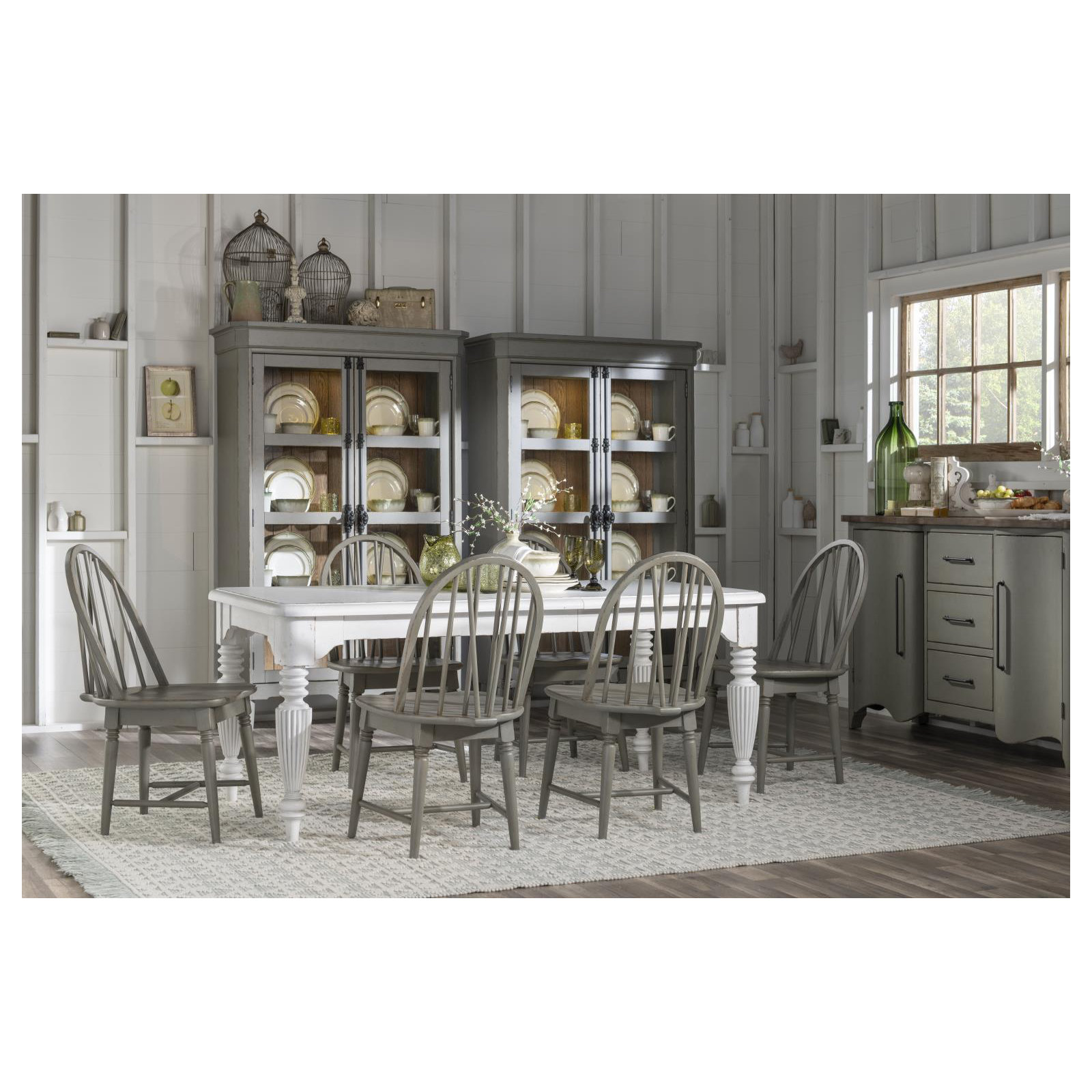 Country Living Extendable Dining Table 1