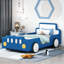 Lit plateforme bleu en forme de voiture de course simple avec roulettes, conçu pour la durabilité et le confort de la finition de la voiture, un sommeil profond et relaxant-407566160