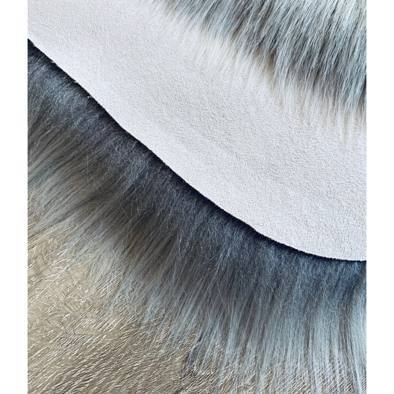 Mar Vista Faux Sheepskin Indoor Rug, Square 6'6"