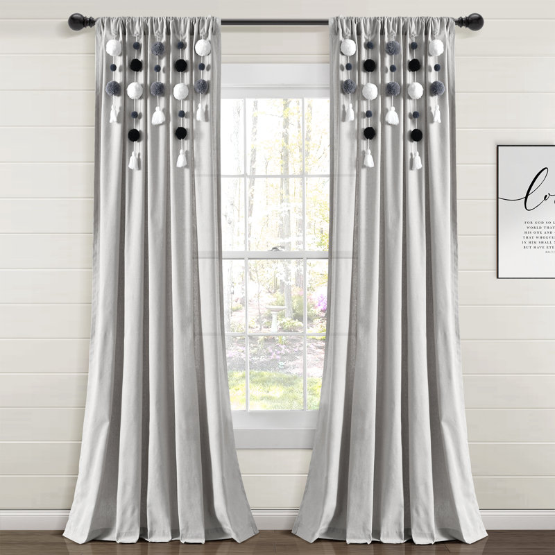 Panneau de rideau simple semi-diaphane avec passe-tringle Tassel Window, L 52 po x L 95 po, Gris