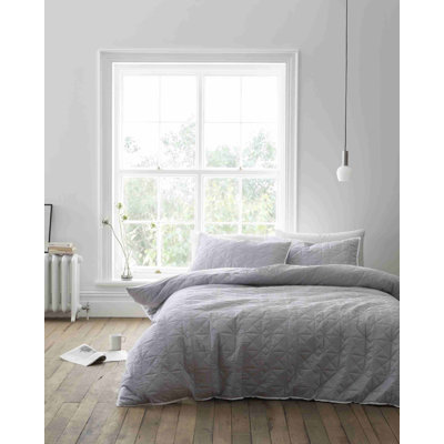 Diamond Quilted Geometric Duvet Cover Set with Pillowcases