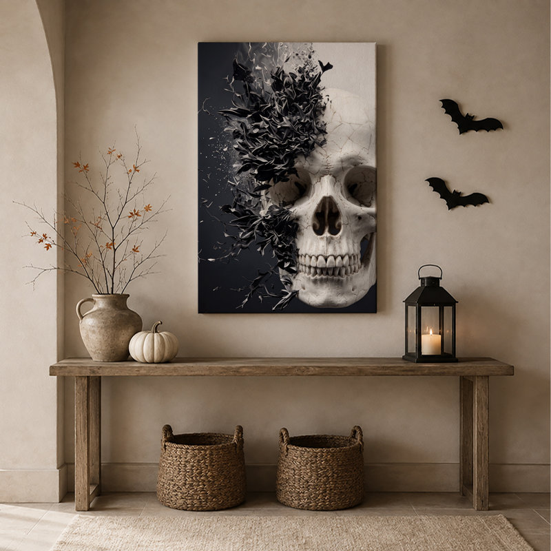 Toile blanche d'Halloween se désintégrant en feuilles noires, H 24 po x l 18 po