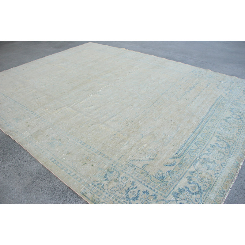 Élégant tapis tissé à la main à motif floral bleu doux et beige pour une décoration d'inspiration rétro