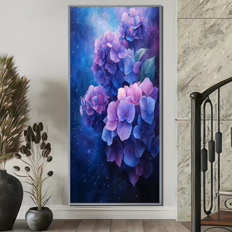 Hydrangea in Space - Hydrangea, reproduction d'art encadrée, H 60 po x l 28 po, Argent argent