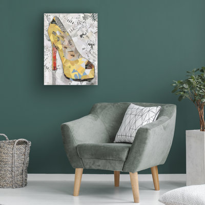 Everly Quinn Coco Good Couture Shoes II Canvas Wall Art WAG37691
