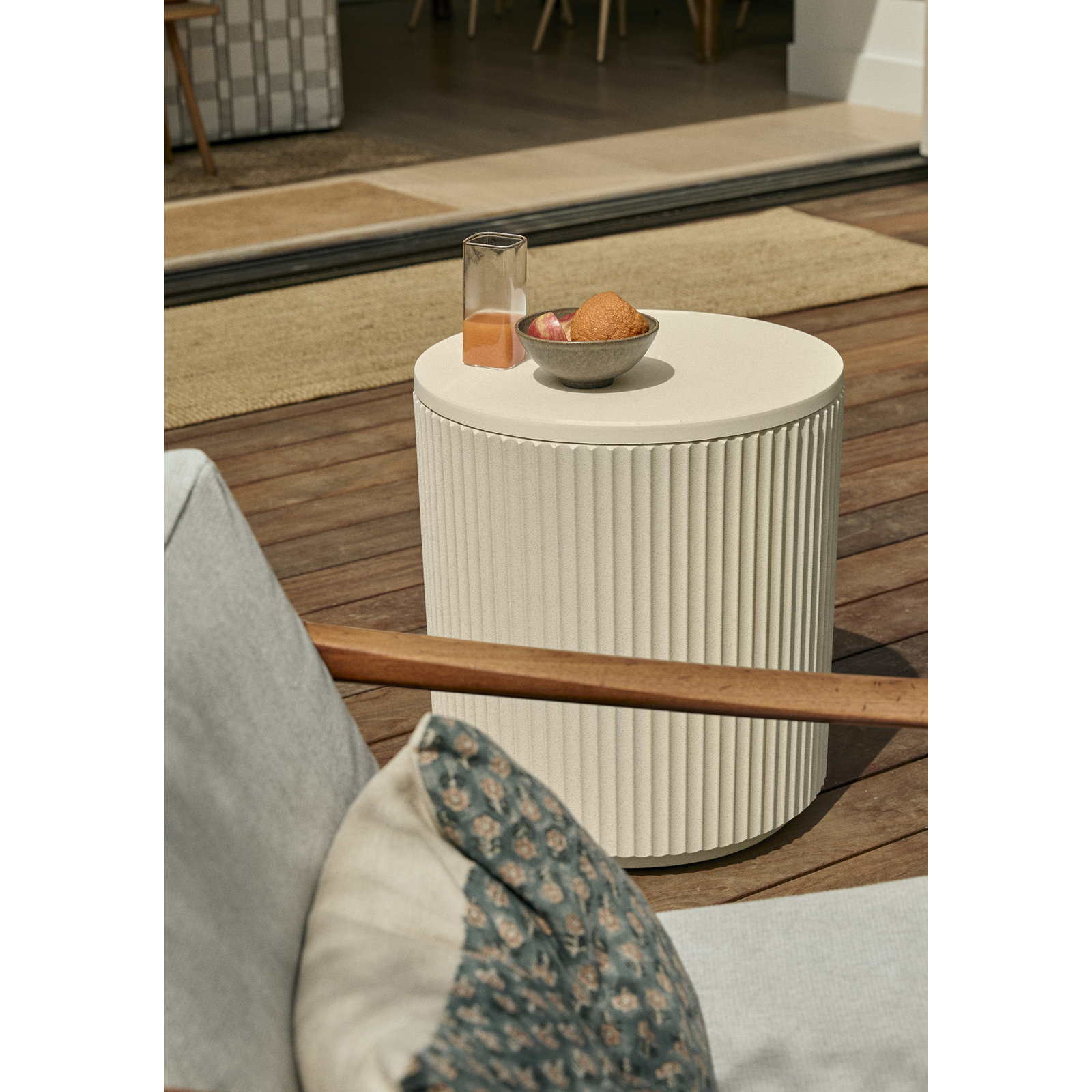 Veradek Chill Side Table, Sand