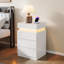 Table de chevet moderne avec station de charge intégrée et lumières DEL, table de chevet à 3 tiroirs avec poignées dorées, table de bout en bois blanc pour la chambre à coucher et le salon-2134223036