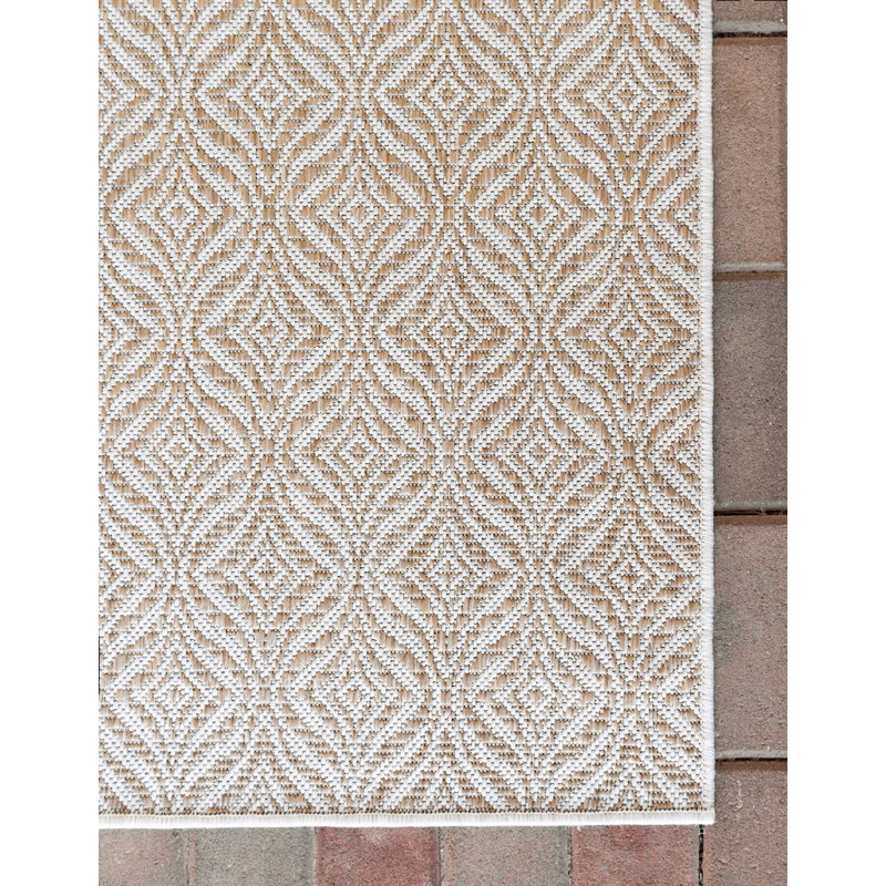 Outdoor Preen Area Rug Beige Color, Round 4'