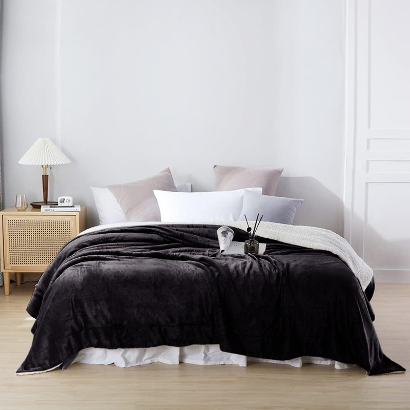 Jeté réversible en molleton Sherpa Plush - Couverture douce et chaude pour lit et canapé, Simple (60 po x 80 po), Noir