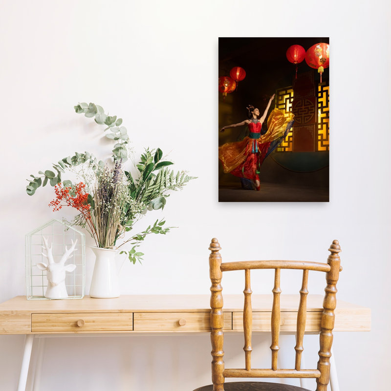 «Elegant Chinese Dancer», reproduction d'art murale contemporaine, H 24 po x l 16 po