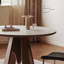Table multifonctionnelle légère et luxueuse-390985901