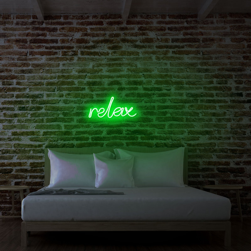 Bande de lumière flexible au néon, 15 x 6 x 0,8 pouces | IP67 étanche, 12 V CC, 8 W à 10 W / m | Système de suspension murale intégré, couleur verte | Parfait pour la décoration intérieure, les fêtes et les événements | Gabarit en mousse de PVC