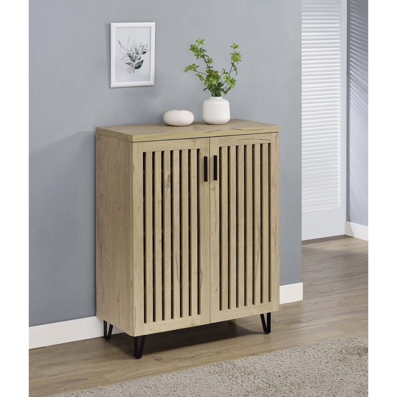 Armoire de rangement pour chaussures à 2 portes avec tablettes réglables et détails métalliques, Chêne blanc