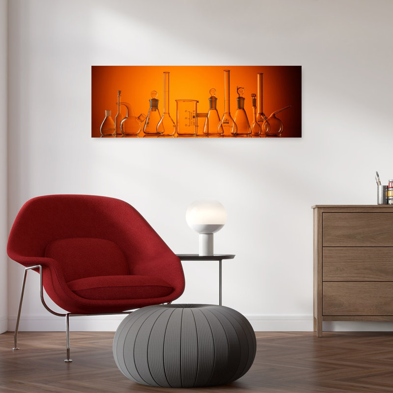 Art contemporain, verrerie scientifique, art mural, H 36 po x l 12 po