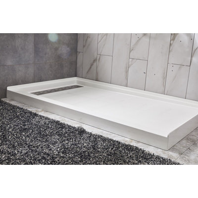 Système de douche hexagone en acrylique blanc Hexagon avec lignes de coulis noires l 60 po x P 32 po