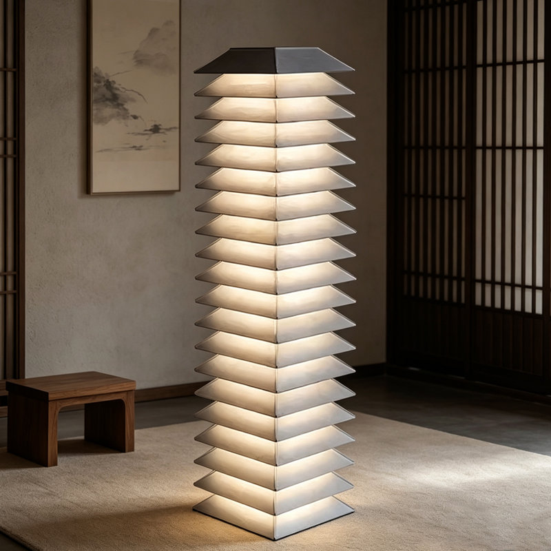 Lampes sur pied en fer noir