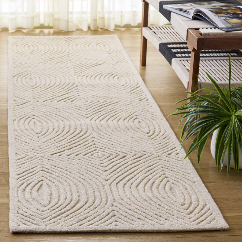 Katosha Textural Hand Tufted Wool/Cotton Geometric Rug in Ivory, Runner 2'3" x 8'