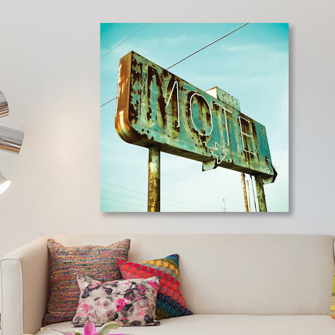 « rétro motel i », reproduction de photo sur toile, H 37 po x l 37 po x P 1,5 po