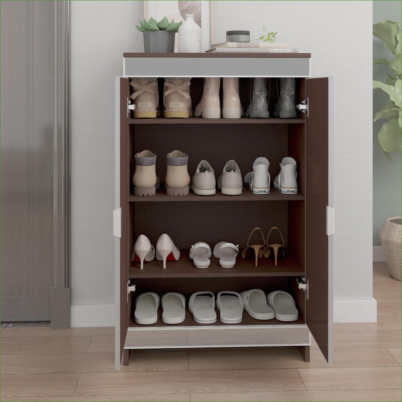 Armoires | Armoire de rangement à chaussures moderne à double porte avec miroir, finition brun noyer, bordure argent brossé, compartiments réglables | Verre, panneau de fibres à densité moyenne | Hall d'entrée