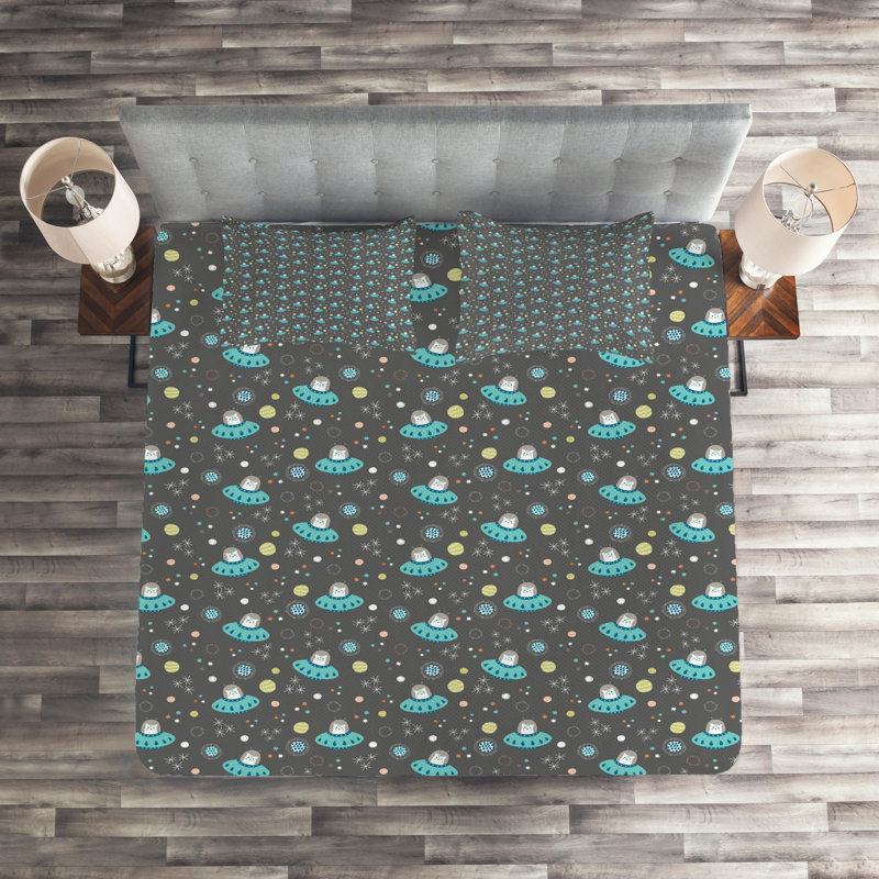 Polyester Coverlet, King Bedspread + 2 Shams