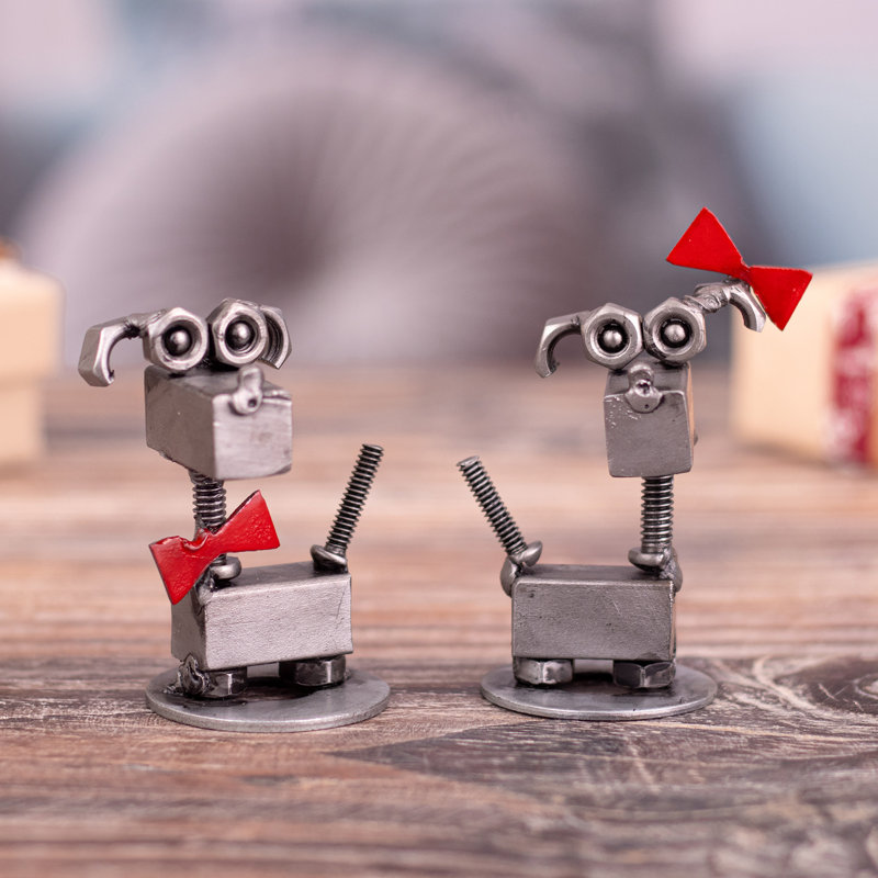 Figurines Novica fabriquées à la main en métal recyclé (paire)