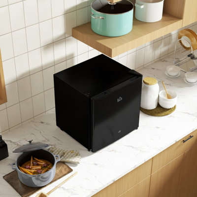 Dongguan Xiyite Trading Co., Ltd. Mini Fridge