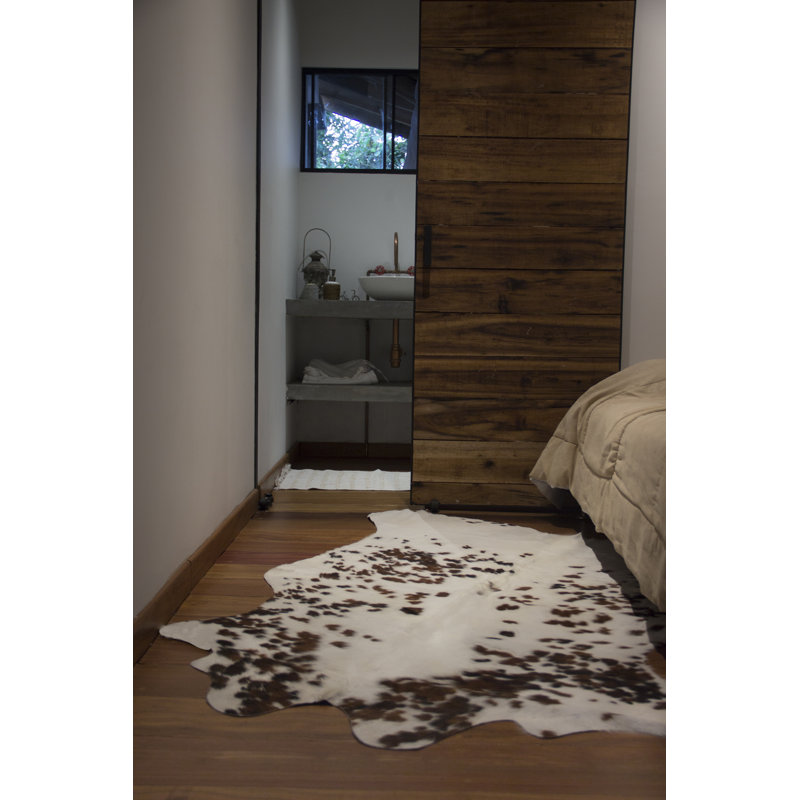 Cowhide Abstract Indoor Rug