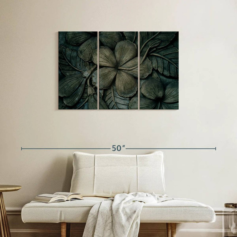 Hibiscus en bois sculpté, H 24 po x l 38 po
