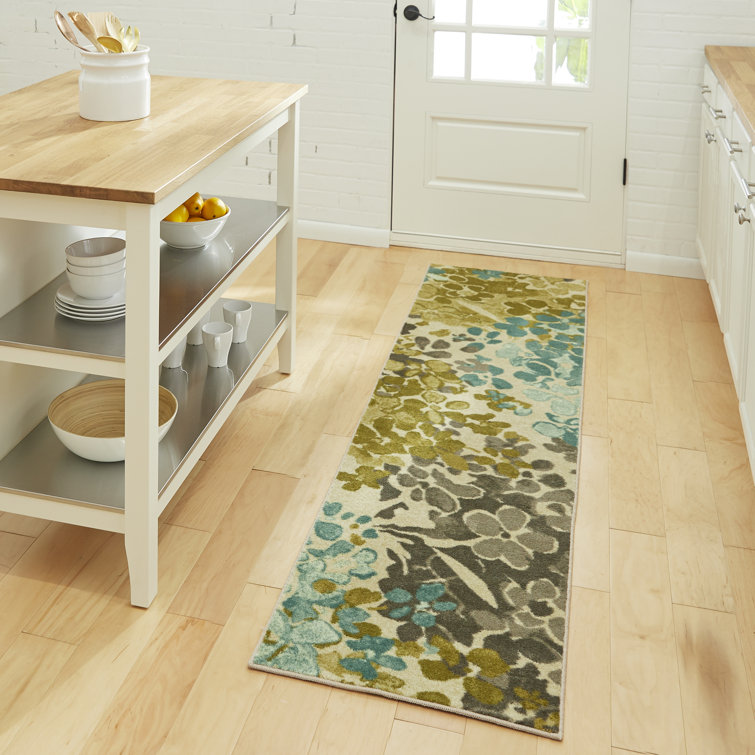 SantaCruz Blue/Green Traditional Floral Area Rug