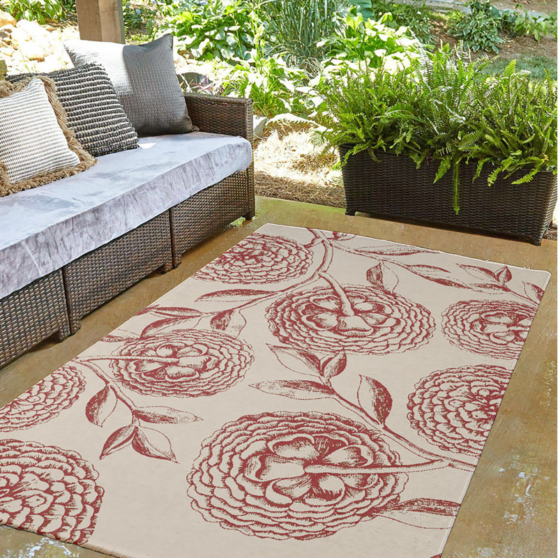 Tapis floral en chenille tissé à la machine en beige / rouge, Rectangle 5 pi x 7 pi
