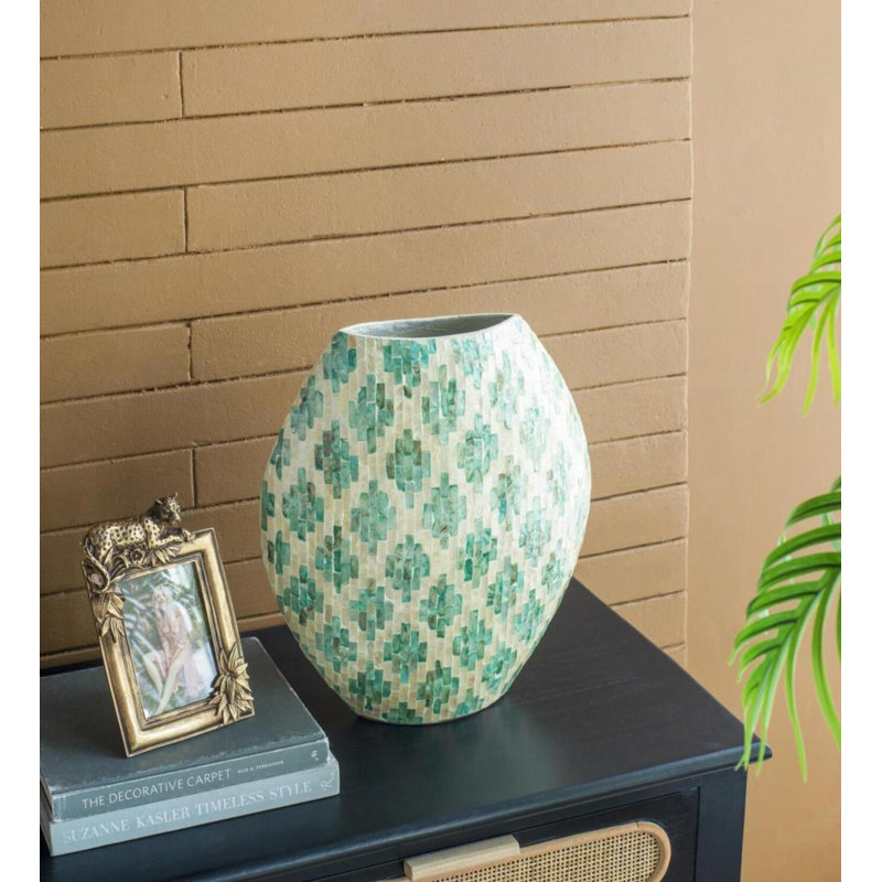 Raza Table Vase, 17.7" H x 7.1" W x 15" D