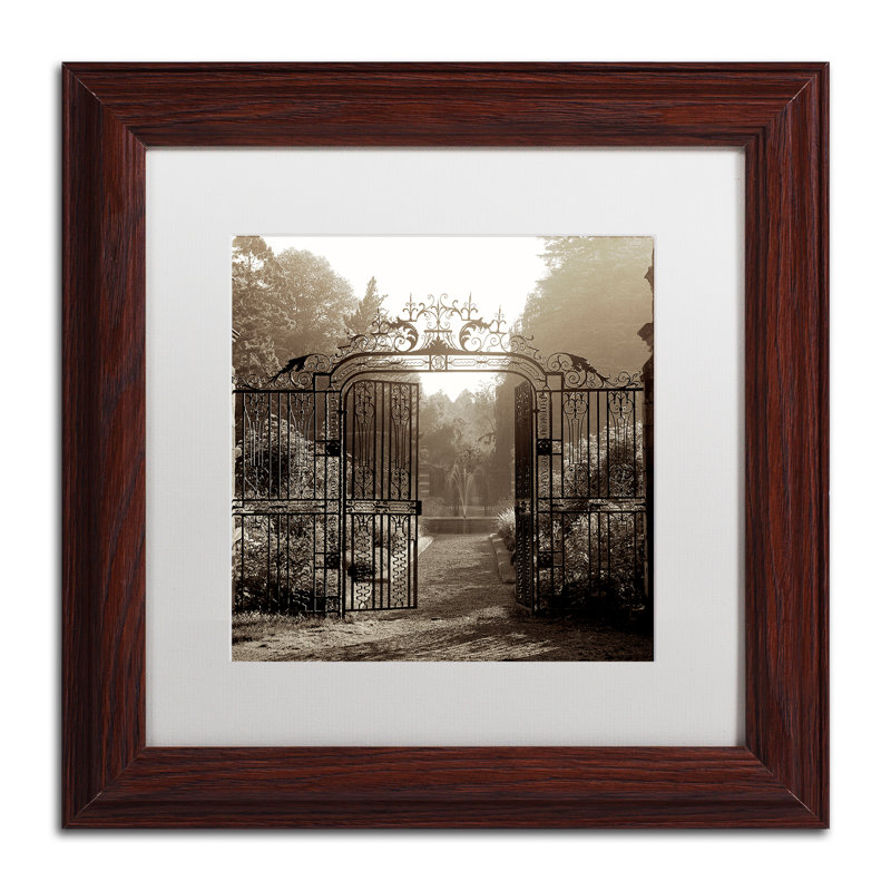 Alan Blaustein, «Hampton Gates III», reproduction de photo encadrée, H 11 po x l 14 po x P 0,5 po, Noir, Cadre brun