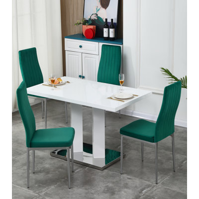 Brittlynn 4 - Person Dining Set