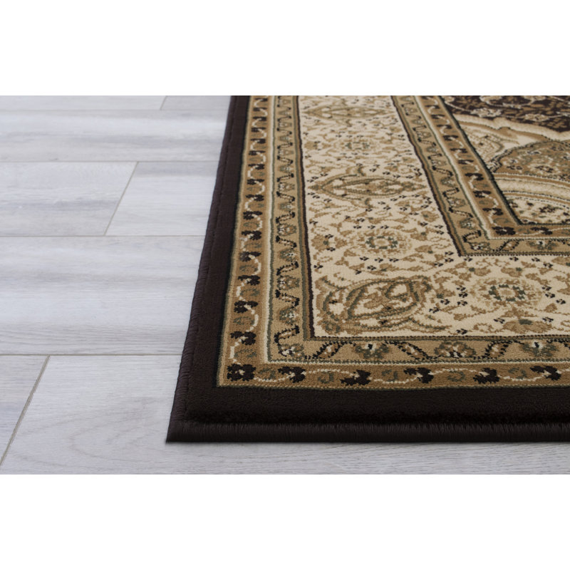Alezia Oriental Area Rug in Brown/Beige