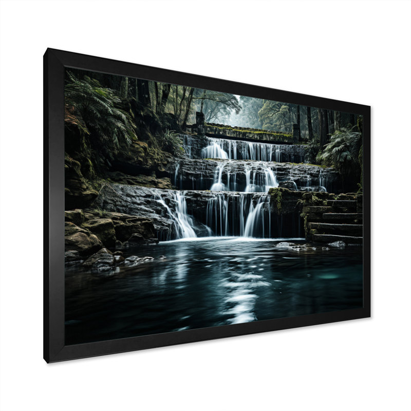 Cascade éternelle I - impression sur toile, H 12 po x l 20 po x P 1 po, Cadre noir