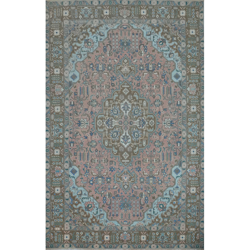 Tapis traditionnel rose en laine à motif géométrique 7 x 10