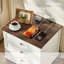 Table de chevet Farmhouse avec station de charge, table de bout de 24 po de large avec 3 tiroirs, commode en bois pour la chambre à coucher, commode de table de chevet, table de chevet pour le salon, placard-123175609-123037902