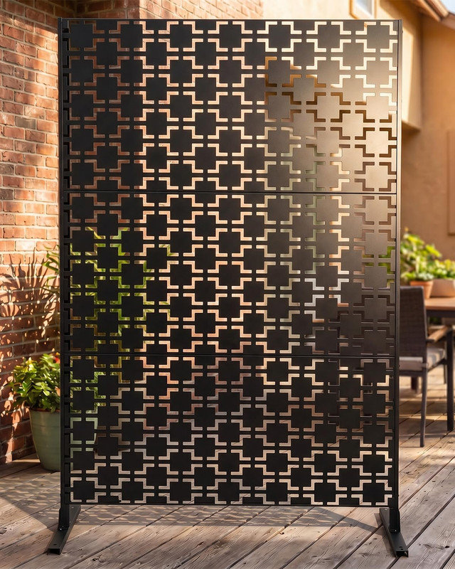 Paravent d'extérieur 75 po x 48 po - Panneau de clôture en métal, dessus plat, autoportant pour la terrasse