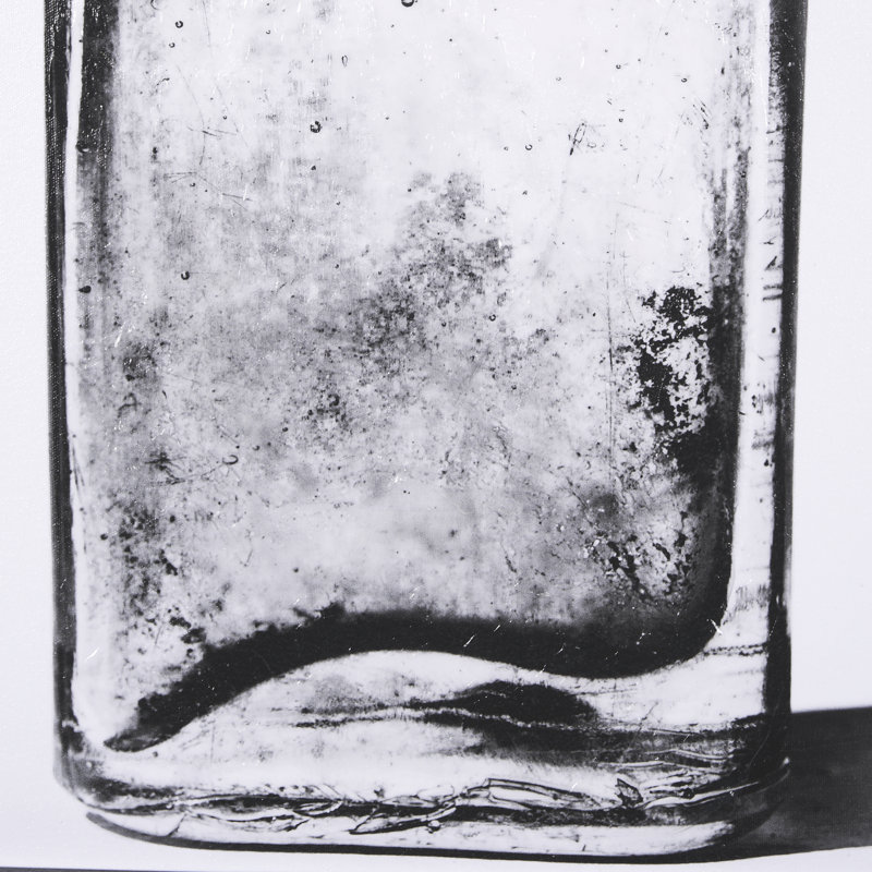 «Collection Glassware - Prime» par Paige Craig a, reproduction d'art encadrée à la main, Collected Glassware - Vintage