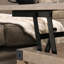 Table basse à plateau relevable, finition brune