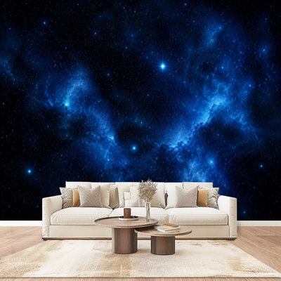 Papier peint mural autocollant moderne représentant un ciel nocturne étoilé, une nébuleuse bleue et une galaxie. Décoration murale idéale pour une chambre ou un salon. Dimensions : 254 cm (L) x 366 cm (l).