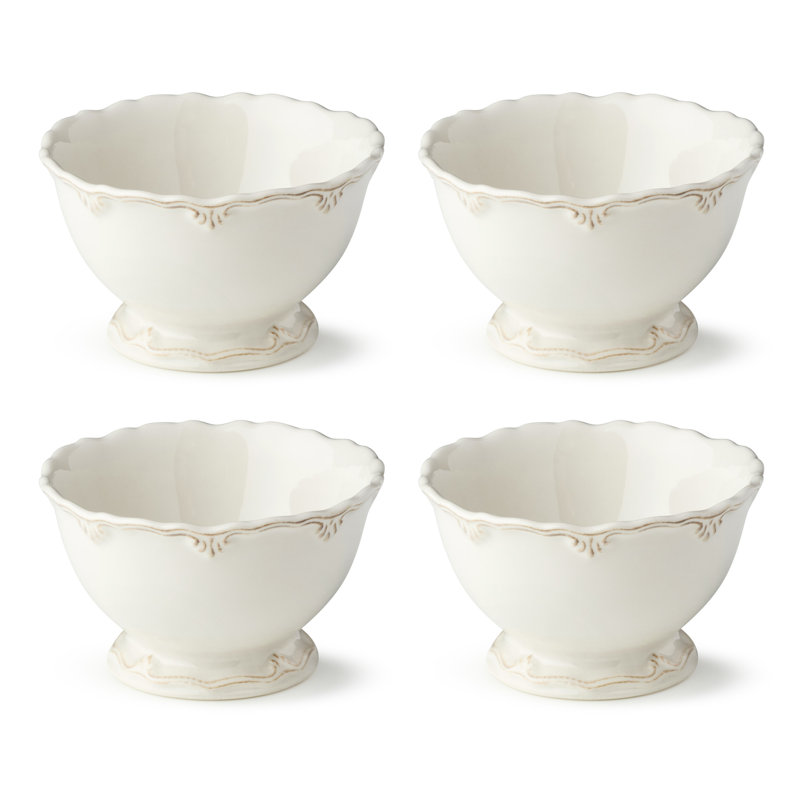 Ensemble de 4 bols à céréales Heritage Scroll - bols en grès de 16 oz avec piédestal sculpté et rebord à volutes en relief - glacis ivoire élégant - style classique pour le petit-déjeuner, la soupe et plus encore