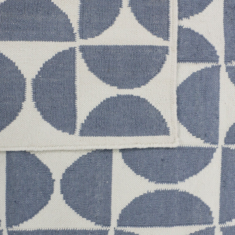 Tapis intérieur / extérieur bleu profond géométrique tissé à la main, Rectangle 9 pi x 12 pi