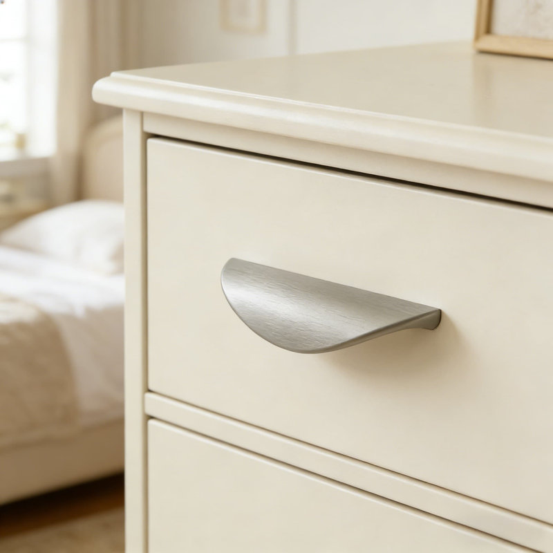 Poignées d'armoire en nickel brossé, poignées de tiroir en demi-lune, trou central de 2 1/2 po, ensemble de quincaillerie pour armoires de cuisine et de salle de bain