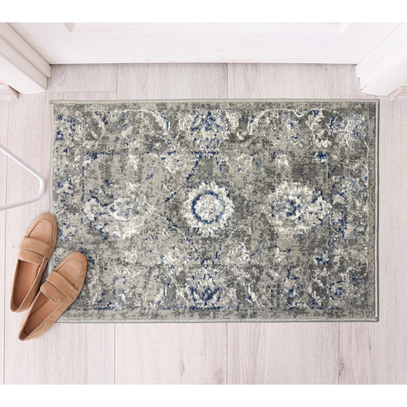 Gavan Oriental Indoor Rug, Rectangle 2' x 3'
