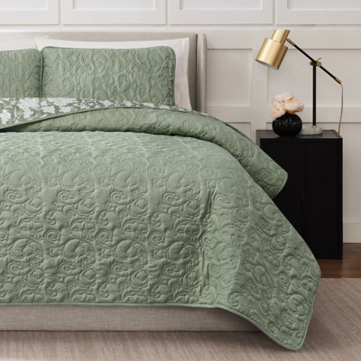 Nine West Laural Reversible Quilt Sets