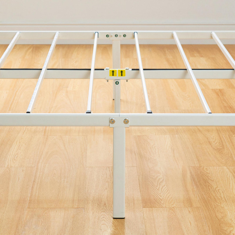 Messancy Bed, Queen, White
